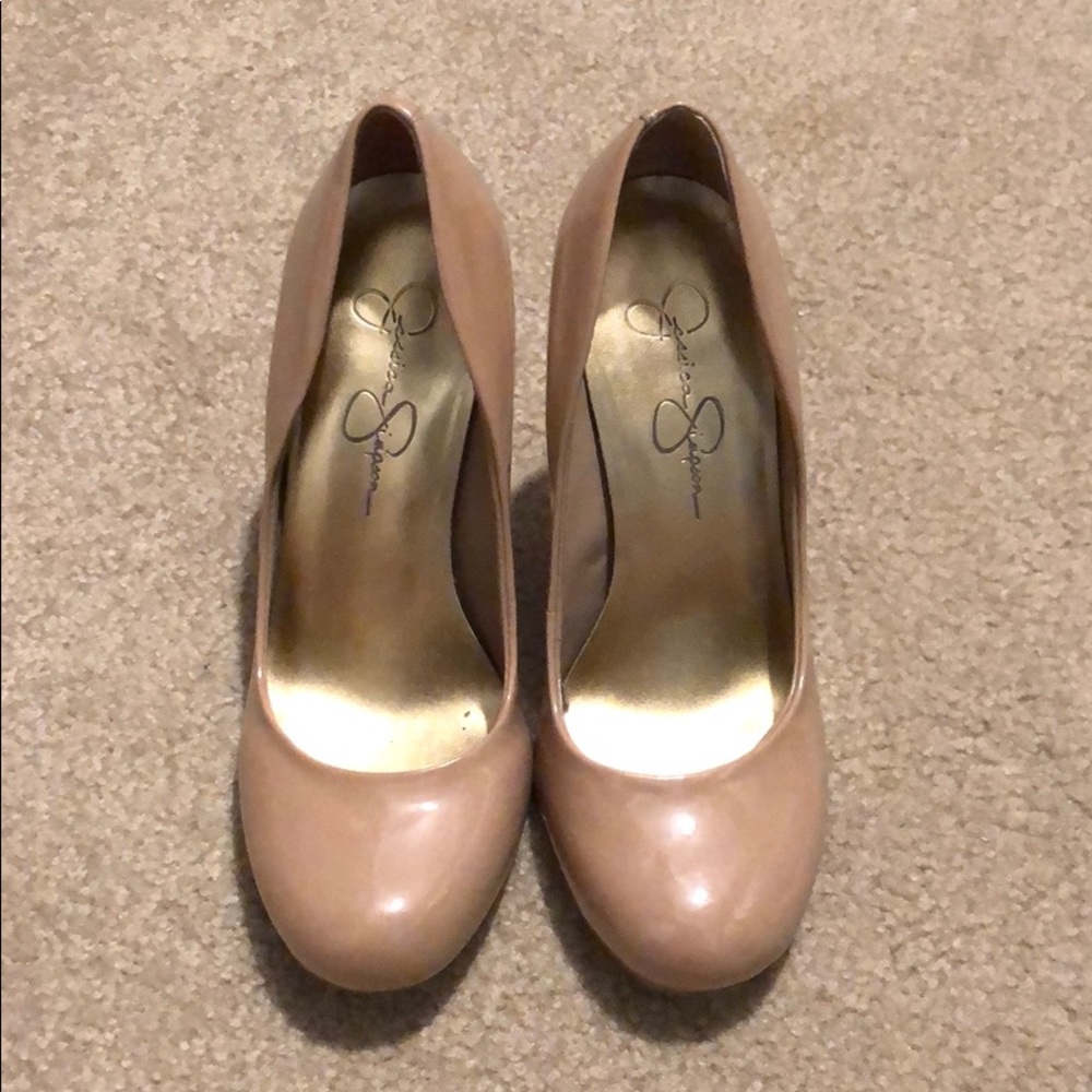 Nude Jessica Simpson heels